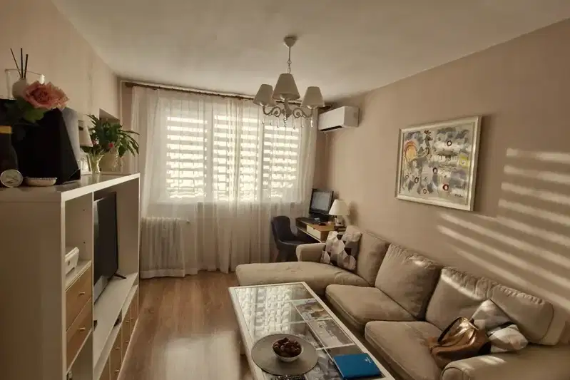 Two-room apartment with two balconies in Tolstoy, Sofia