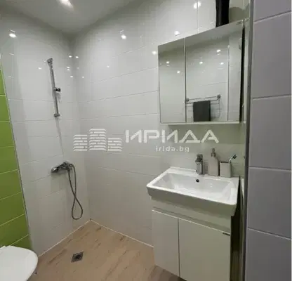 Photo 5 — Two-room apartment in Sofia, Vitosha, with district heating