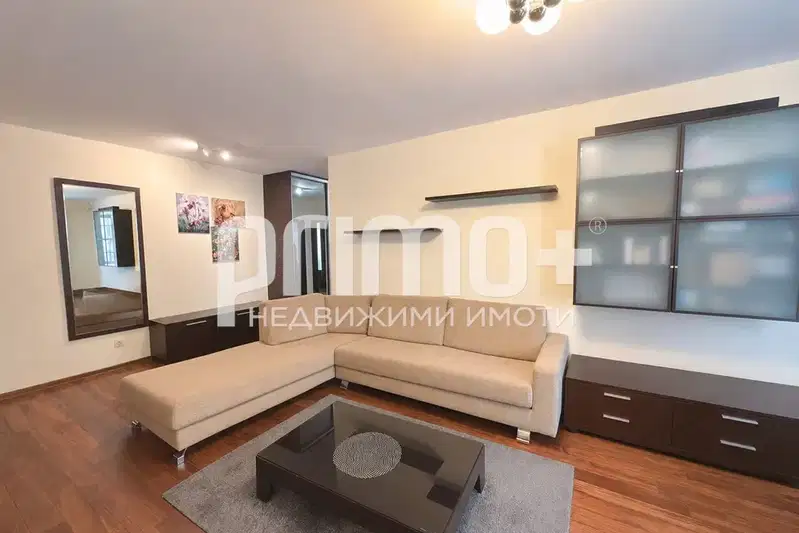Three-room apartment with garage in Vitosha, Sofia