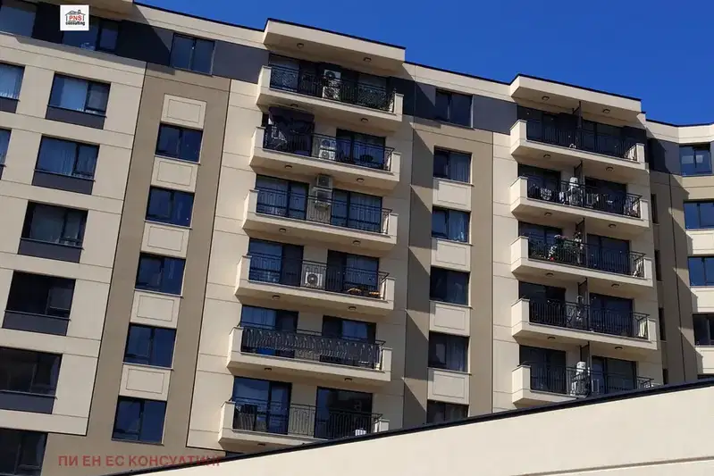Two-room apartment in Vrabnitsa 1 with terrace and parking space