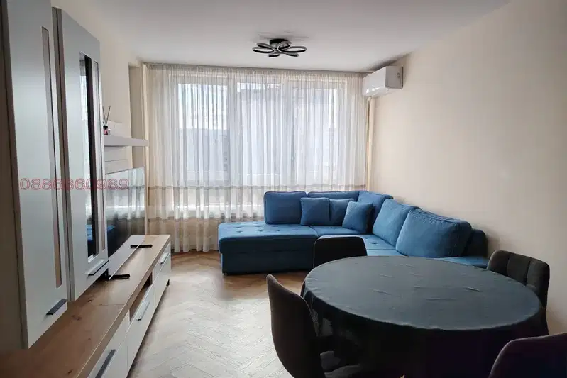 Three-room apartment with terrace in Vrabnitsa 1, Sofia