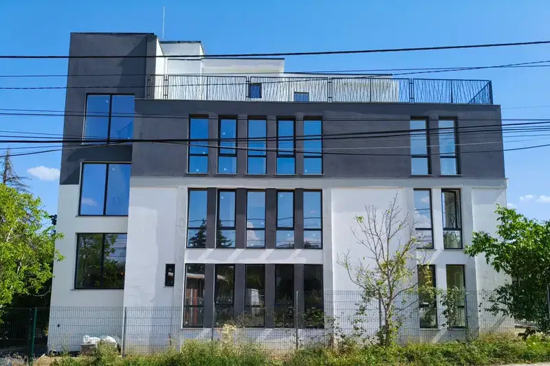One-room apartment with yard in Malinova dolina, Sofia