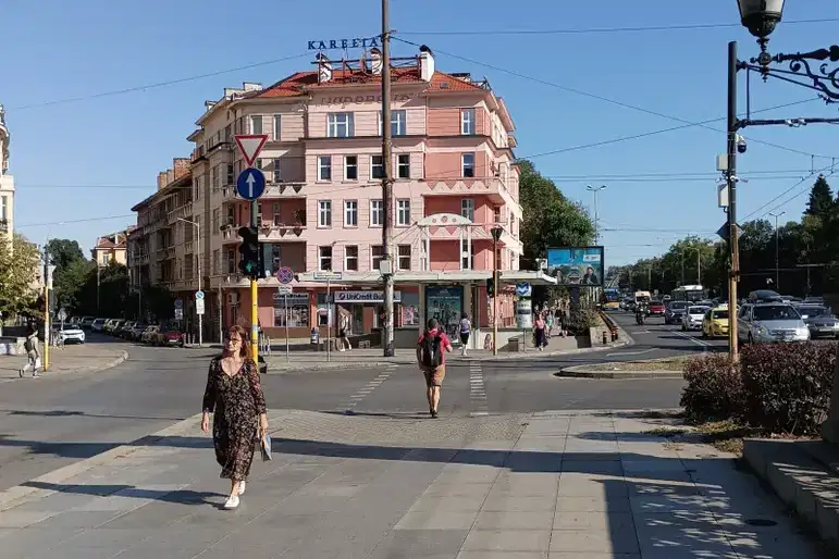 Двустаен апартамент в Яворов с таванско разпределение