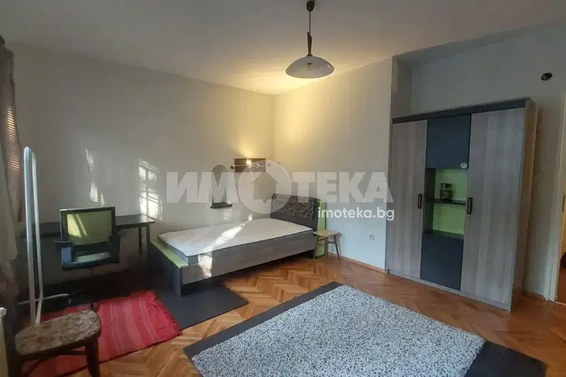 Studio in Yavorov with separate kitchen and furnishings