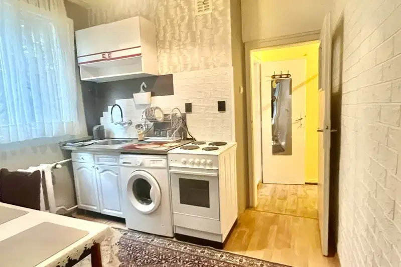 Two-room apartment in Zapaden Park with terrace