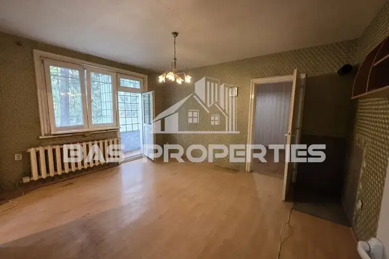 Two-room apartment with glazed terrace in Zapaden Park, Sofia