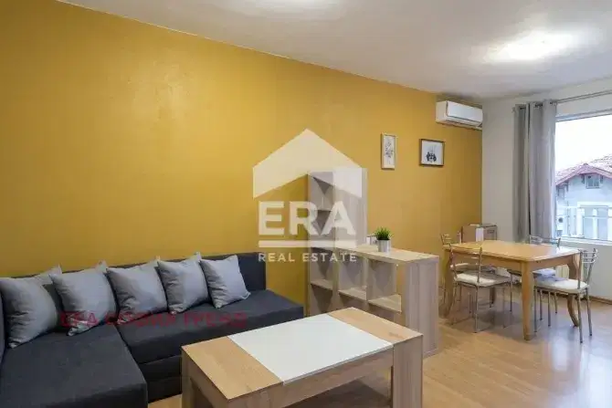 Two-room apartment with two terraces in Zona B-18, Sofia