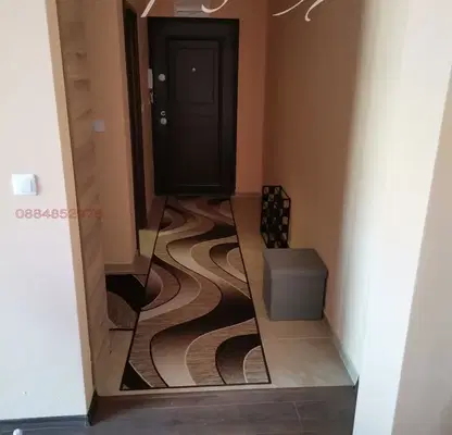 Photo 3 — 3-bedroom apartment in Sofia, Zona B-18