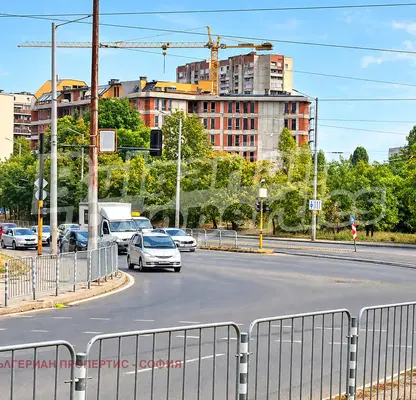 Снимка 2 — Двустаен апартамент в Зона Б-19 с асансьор в София