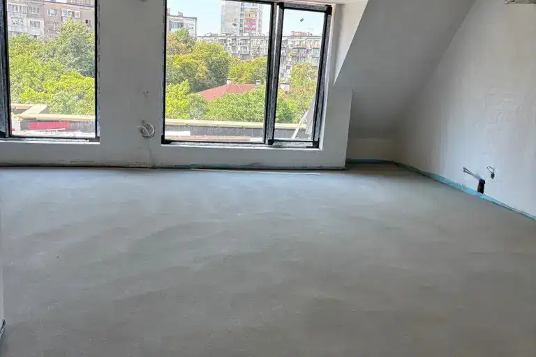 Spacious 4-room apartment in Zona B-5 with terrace