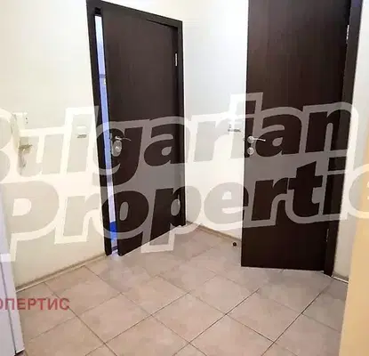 Photo 3 — Three-room apartment with south aspect in Sozopol near Harmanite beach