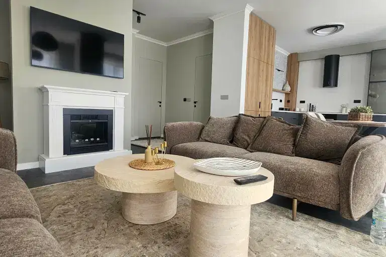 Spacious 3-room apartment with pine forest view in Stara Zagora
