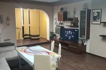3-bedroom apartment in Stara Zagora, Centyr