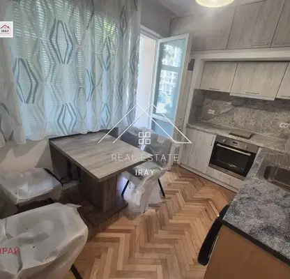 Снимка 4 — Четиристаен апартамент с две тераси в Център, Стара Загора