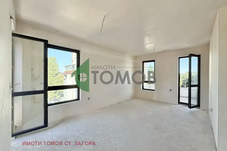 Three-room apartment with three terraces in Kazanski, Stara Zagora