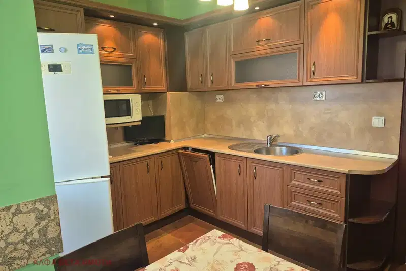 Spacious 3-room apartment in Stara Zagora, Kazanski - east