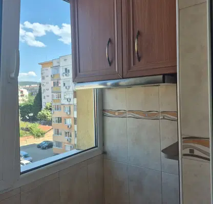 Снимка 3 — Просторен 3-стаен апартамент в Стара Загора, Казански - изток