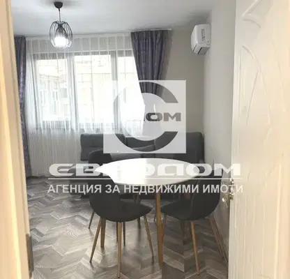 Photo 2 — Two-room apartment in Stara Zagora, Kazanski - east, with balcony