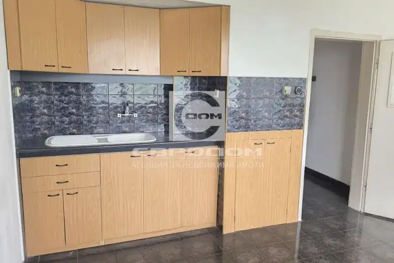 4-room apartment in Stara Zagora, Remiza with balconies