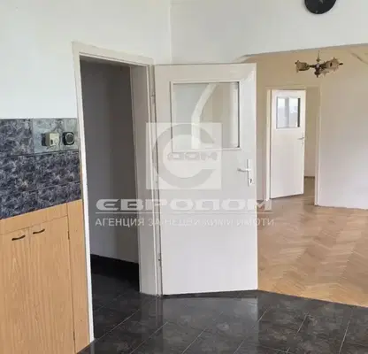 Photo 2 — 4-room apartment in Stara Zagora, Remiza with balconies