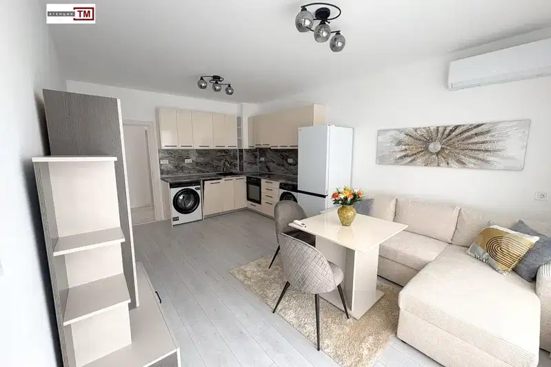 Two-room apartment in Studentski Gradche, Stara Zagora with luxury furnishings