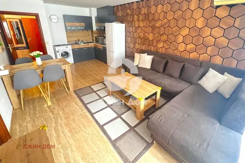 Two-room apartment in Sveti Vlas with terrace and parking