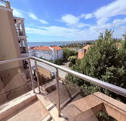 Photo 2 — Two-room apartment with sea view in Sveti Vlas