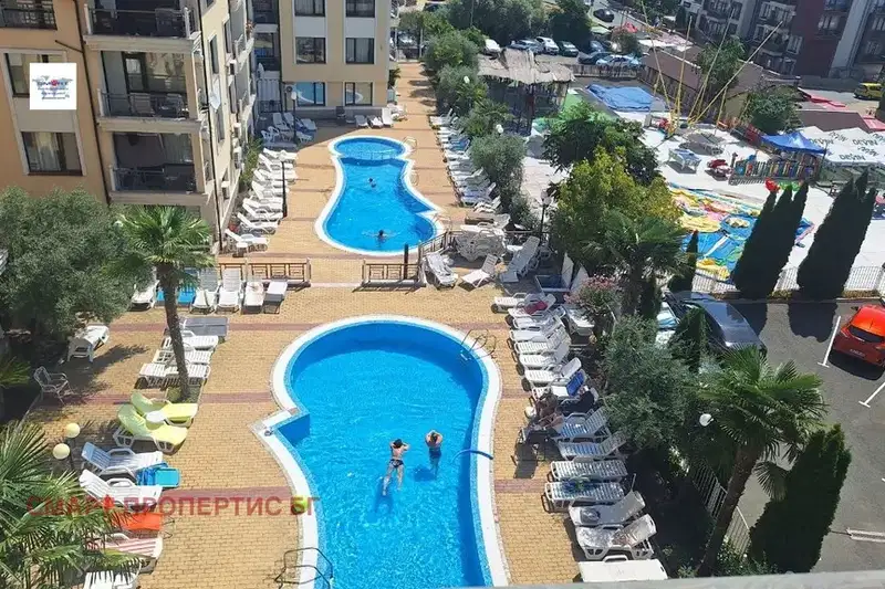 Двустаен апартамент с морска гледка в Свети Влас
