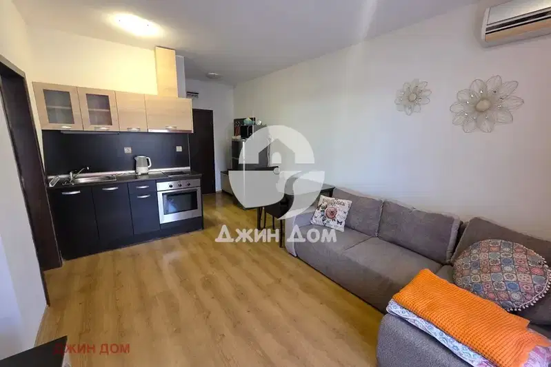 Two-room apartment with partial sea view in Sveti Vlas