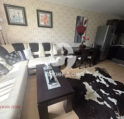 Photo 2 — Three-room apartment with sea view in Sveti Vlas, first line