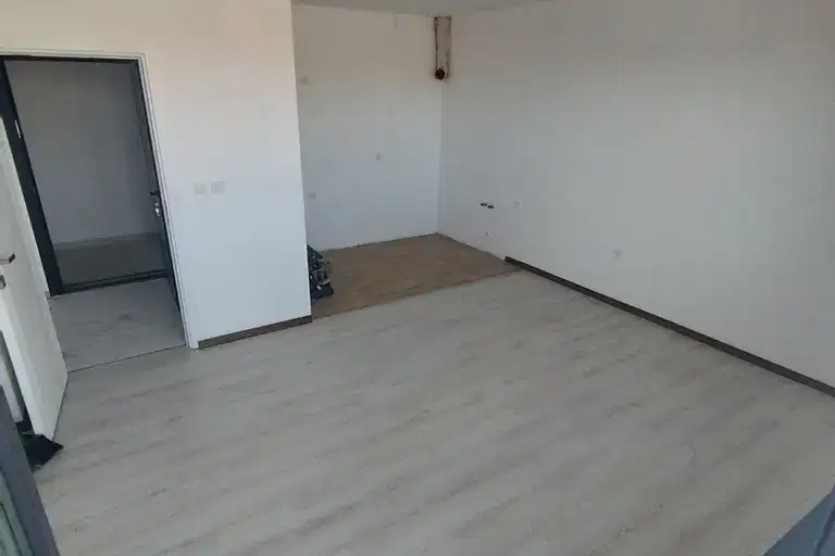 2-bedroom apartment in Tyrgovishte, Centyr