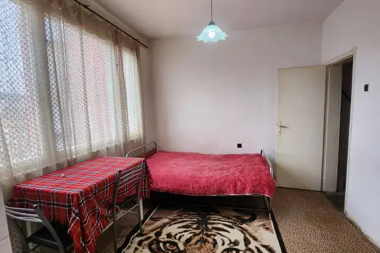 Three-room apartment in the centre of Targovishte with two terraces