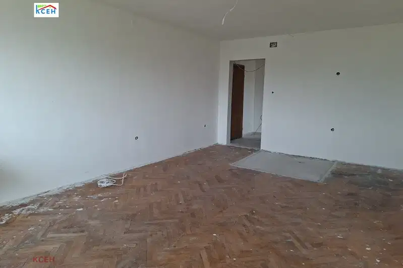 Three-room apartment in the wide centre of Targovishte with terrace