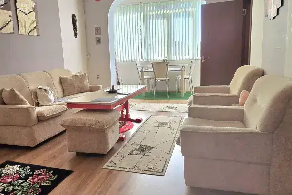 Three-room apartment with two bedrooms in the centre of Targovishte