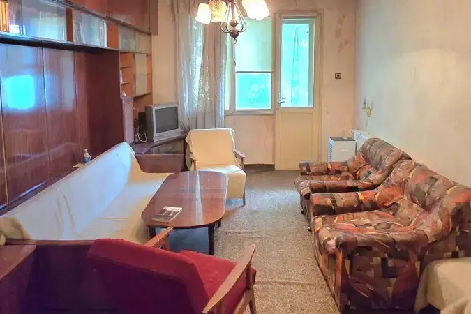 4-bedroom apartment in Tyrgovishte, Centyr