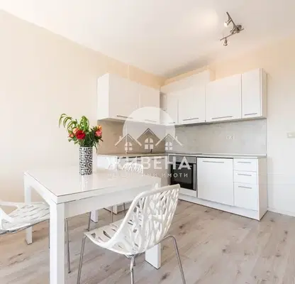 Photo 5 — Two-room apartment with large terrace in Asparuhovo, Varna