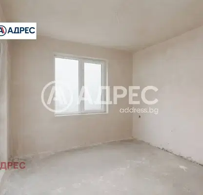 Снимка 3 — Двустаен апартамент в Аспарухово с тераса и паркомясто