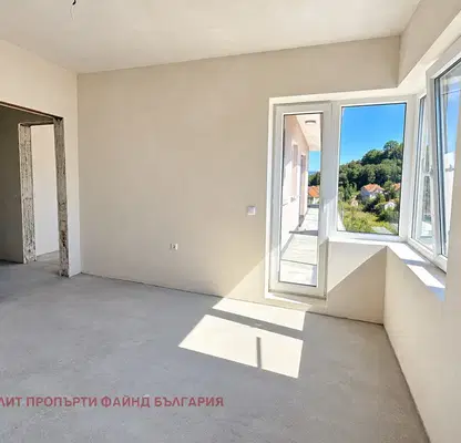 Photo 5 — Two-room apartment with panoramic terrace in Asparuhovo, Varna
