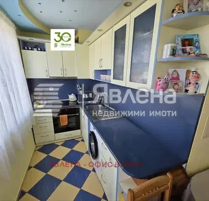 Снимка 4 — 3-стаен апартамент в Аспарухово с две тераси