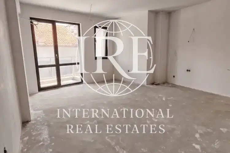 Two-room apartment in Avtogara Varna with terrace