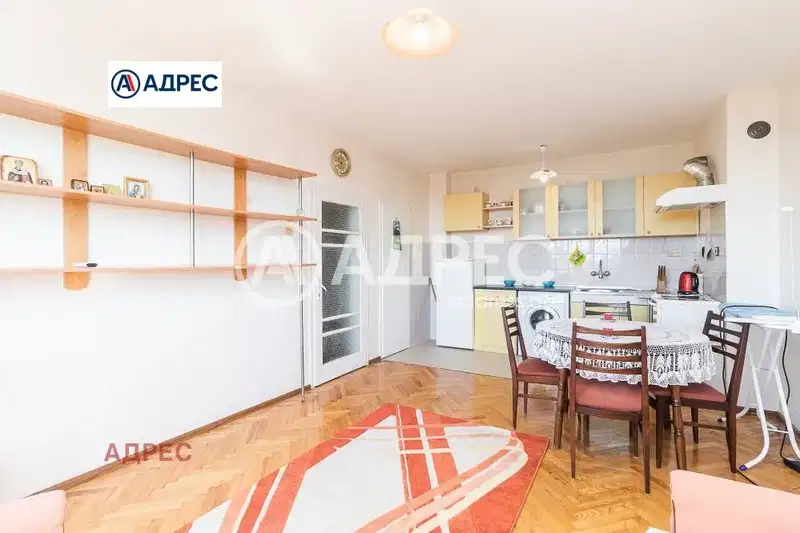 Two-room apartment with south aspect in Bazar Levski, Varna