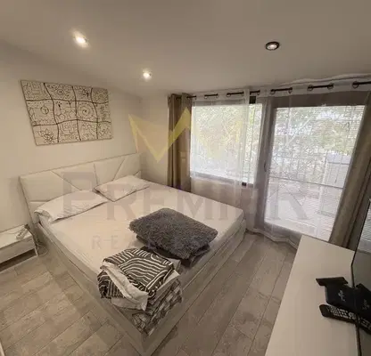 Photo 5 — Three-room apartment in Bazar Levski, Varna with terrace