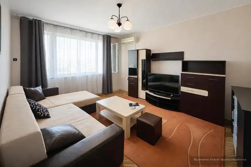Three-room apartment in Bazar Levski, Varna, with elevator