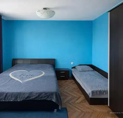 Photo 5 — Three-room apartment in Bazar Levski, Varna, with elevator