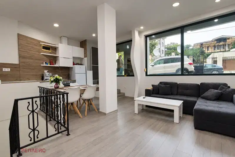 Two-room apartment with parking spaces in Briz, Varna