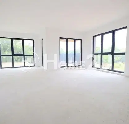 Photo 2 — 3-bedroom apartment in Varna, Briz