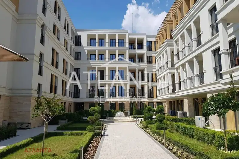 Двустаен апартамент в Бриз, Варна с паркомясто и асансьор