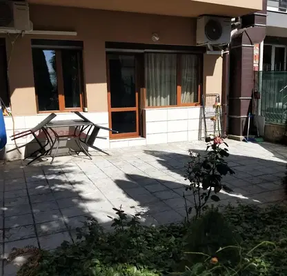 Снимка 3 — Двустаен апартамент във Варна, Бриз