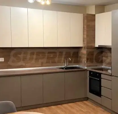 Снимка 2 — Просторен 3-стаен апартамент в Бриз, Варна с две тераси