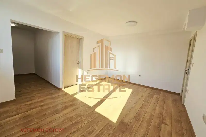 Three-room apartment with two terraces in Central Post, Varna